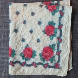 Floral Roses Patterned Cream Scarf